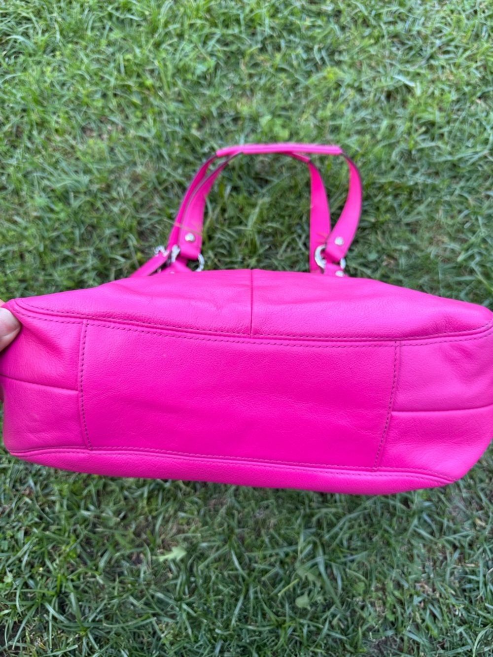 Vintage Hot Pink Coach Leather Shoulder Bag - Picture 4 of 12